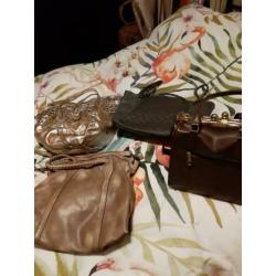 4 hele leuk trendy dames tassen voor jong en oud