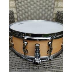 Pearl Sensitone Premium Maple snare snaredrum
