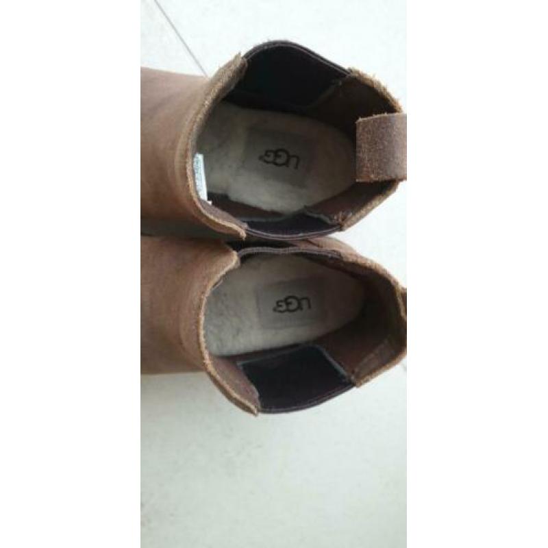 Ugg maat 31,5