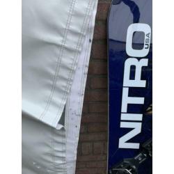 Nitro USA 154cm asymmetrisch snowboard en Snowpro bindingen