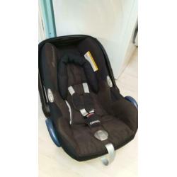 Maxi Cosi Cabriofix zwart