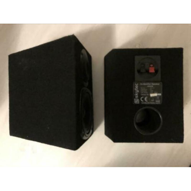 Skytec DJ Monitor Speakers 200 Watt en Skytronic AV-360 Amp