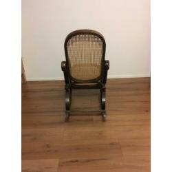 Schommelstoel Thonet hout