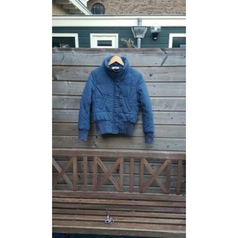 T.K: Levis jas maat M