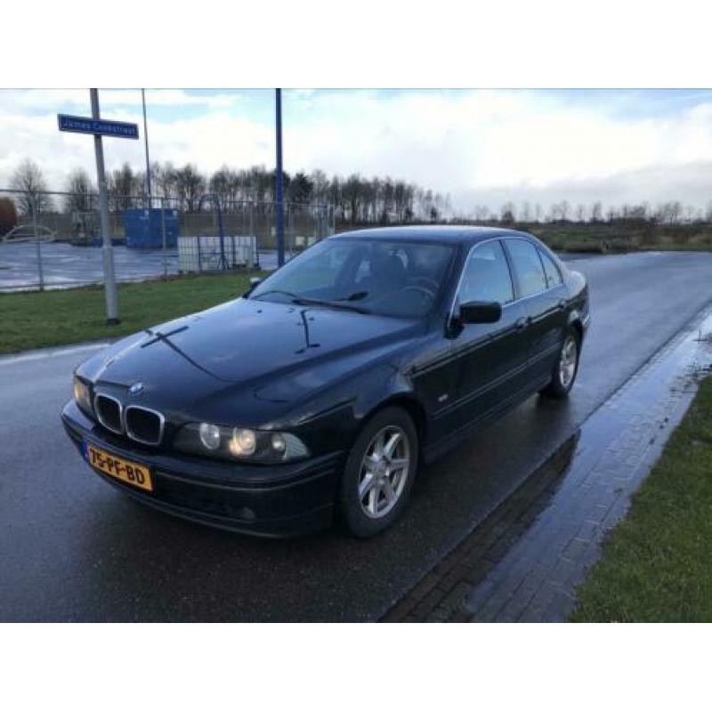 BMW 5-Serie 2.9 D 530 AUT 2003 Zwart Navi Leer