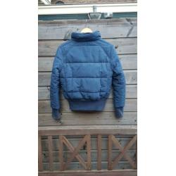 T.K: Levis jas maat M