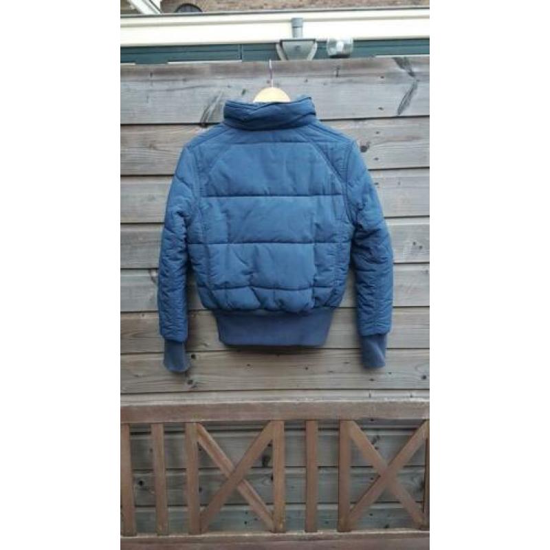 T.K: Levis jas maat M
