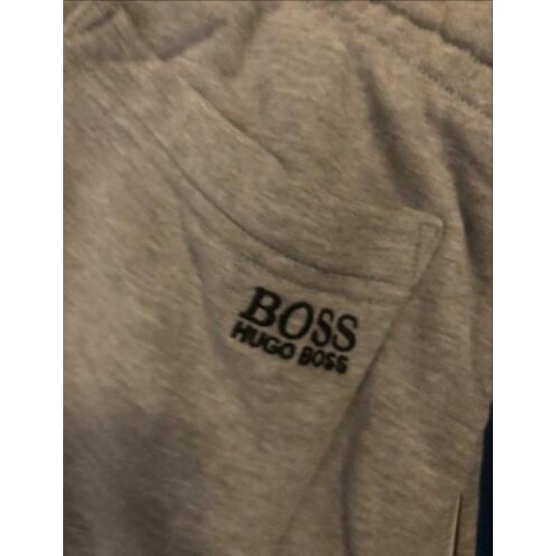 Hugo boss broek zo goed als nieuwe 1x gedragen maat m
