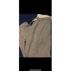 Hugo boss broek zo goed als nieuwe 1x gedragen maat m