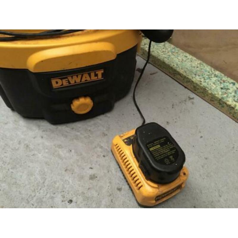 Dewalt water stofzuiger DC500 QW