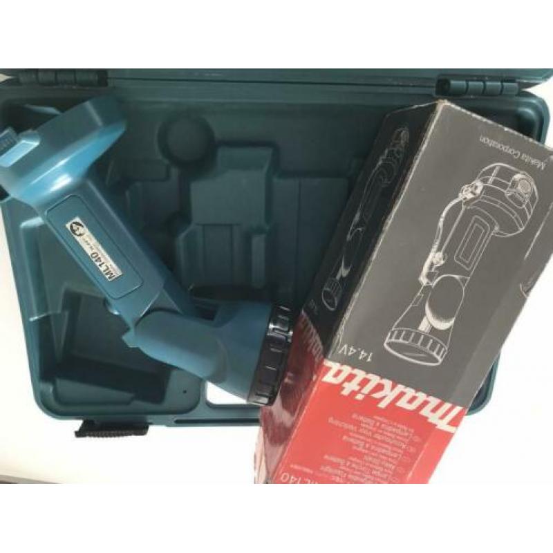Makita snoerloos boor- schroefmachine plus accu zaklamp