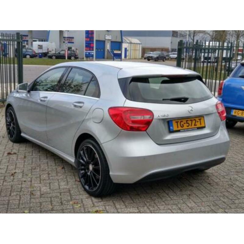 Mercedes-Benz A-klasse 180 Style Navi Pdc Dealer Auto