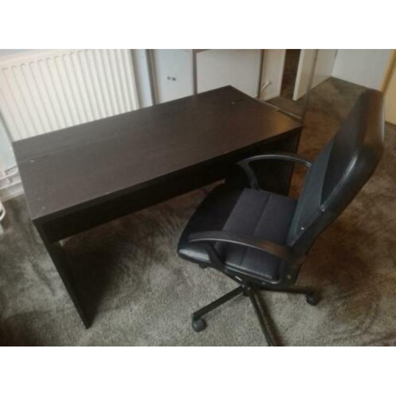 Bureau + bureaustoel