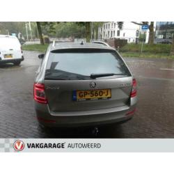 Skoda Octavia Combi 1.6 TDI Greentech Style Businessline Aut