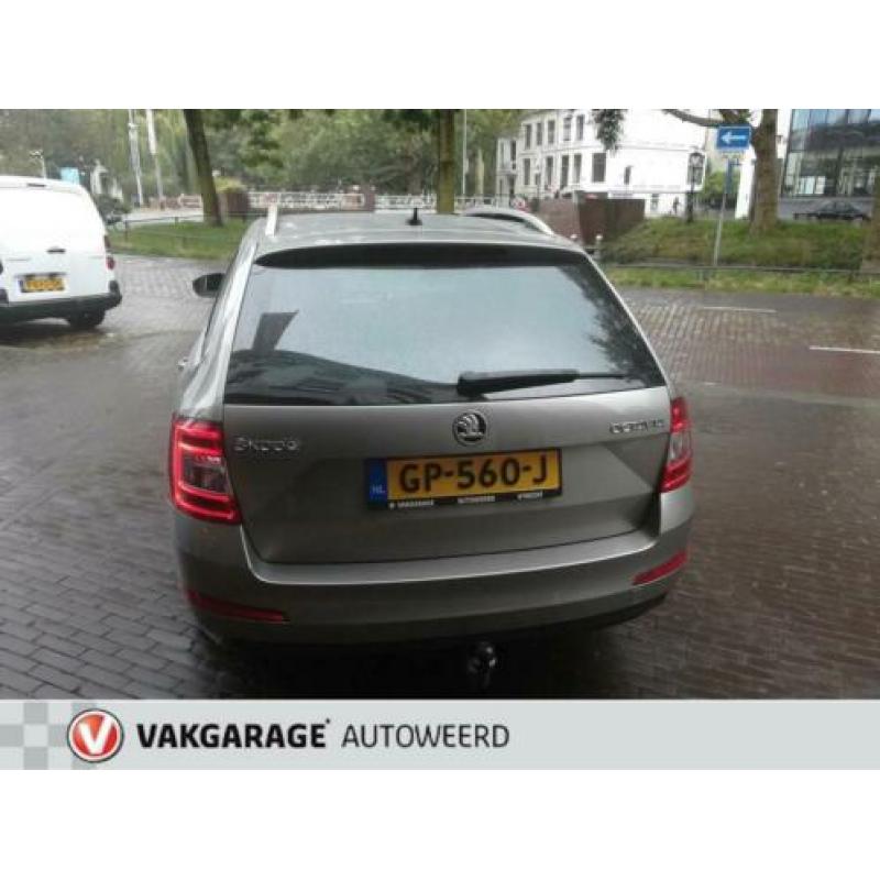Skoda Octavia Combi 1.6 TDI Greentech Style Businessline Aut