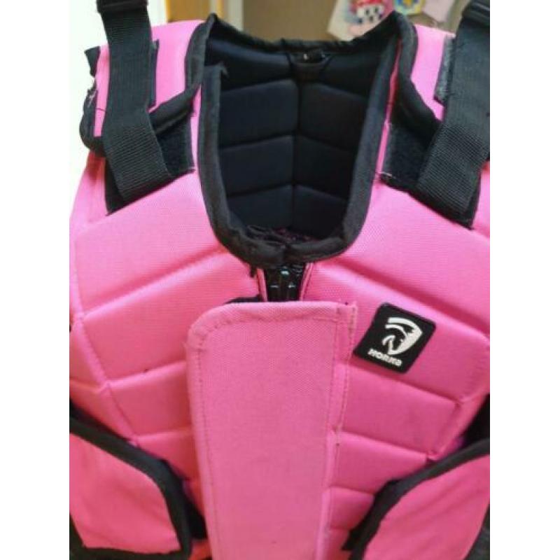 Roze bodyprotector van Horka!!! In zeer goede staat