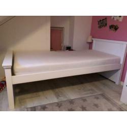 Mooi stevig bed 90x200cm