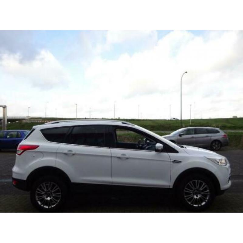 Ford KUGA 1.6 ECOBOOST 150PK HALF-LEER NAVI AIRCO LMV PDC E