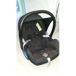 Maxi Cosi Cabriofix zwart