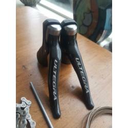 Shimano Ultegra 11 speed 6800 groepset. 100km oud!