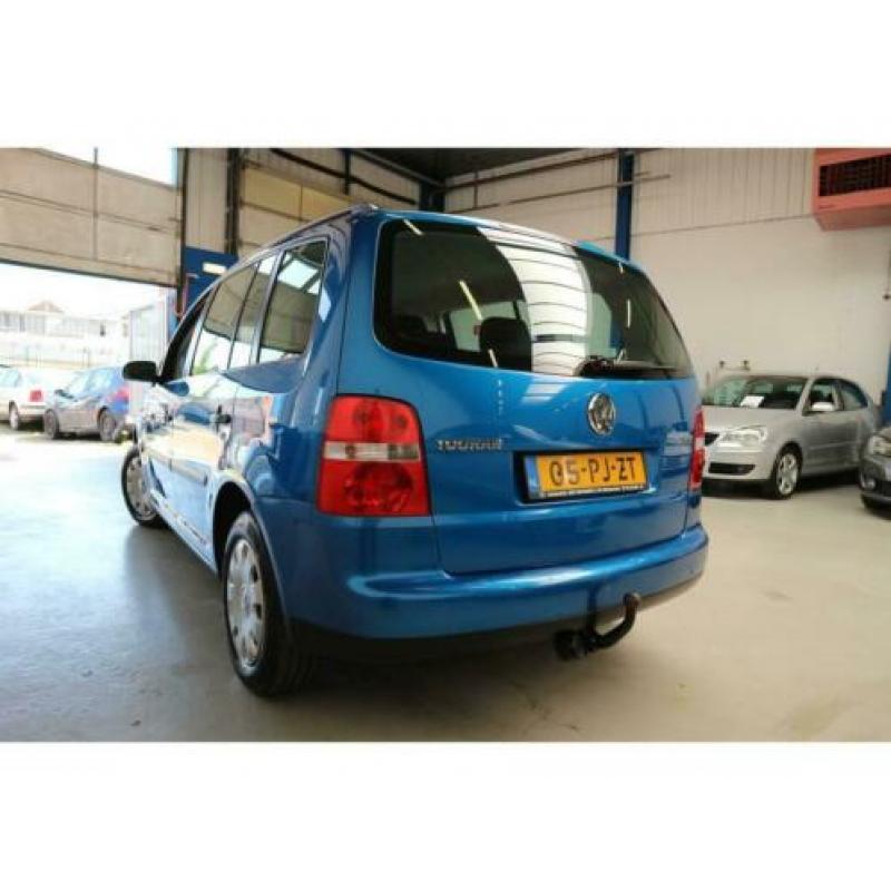Volkswagen Touran 1.6 16V FSI Trendline
