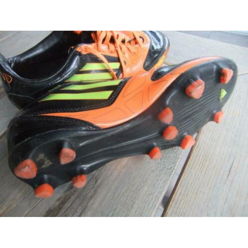 Voet bal schoenen adidas maat 34