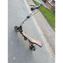 Spacescooter weinig gebruikt alleen een beetje beschadigd