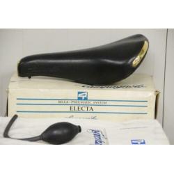 nos / Campagnolo Electa ''pomp'' zadel * rare Campa saddle