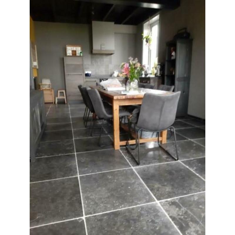 nostalgische keukenvloer Belgisch hardsteen Arduin 60x60 cm