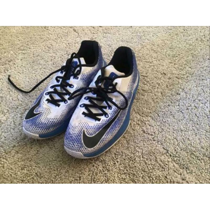 basketbal /sport schoenen maat 39
