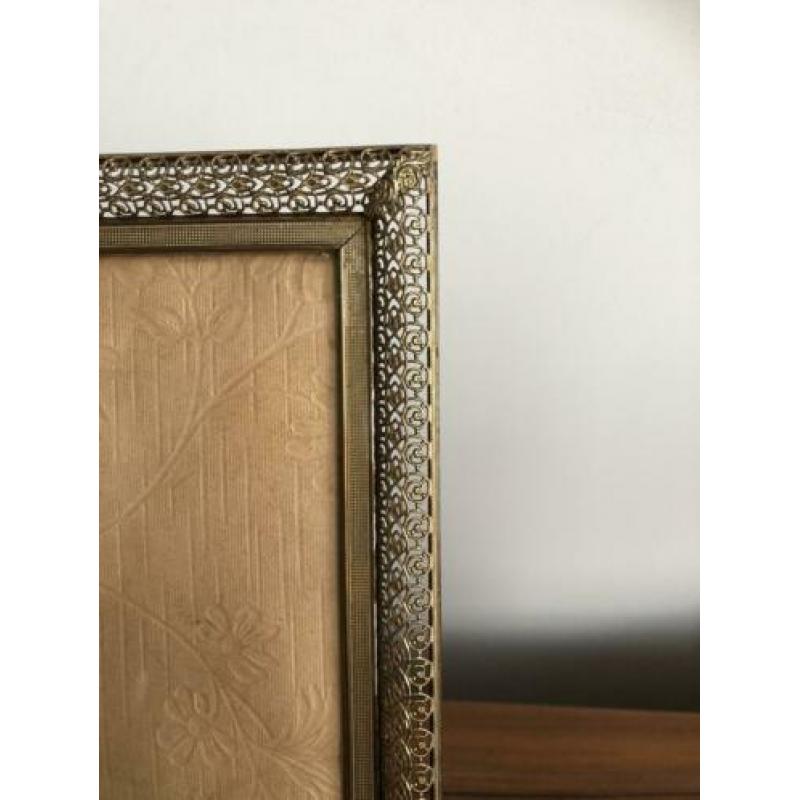 Vintage baroque fotolijst met goud-brons opengewerkte rand
