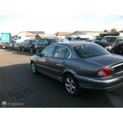 Jaguar X-Type