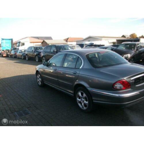 Jaguar X-Type