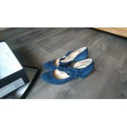 Blauwe suède pumps maat 39