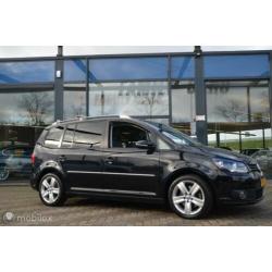 Volkswagen Touran 1.4 TSI 7p aut Highline Pano dak
