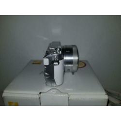 mooie nikon 1 j5 met 10-30 powerzoom 4850clicks!!! zgan