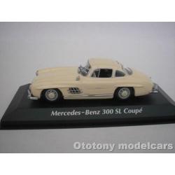Mercedes Benz 300SL Coupe 1955 Cream 1/43 Maxichamps