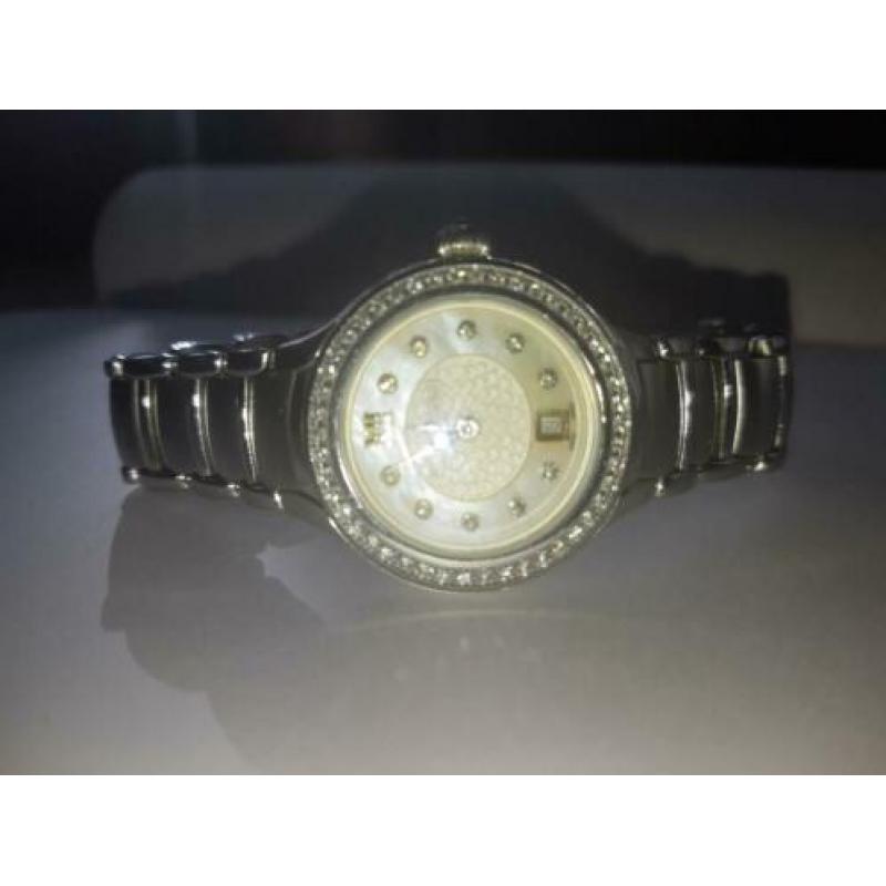 Frederique Constant dames horloge diamanten bezel