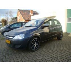 Opel Corsa 1.2-16V Essentia Airco