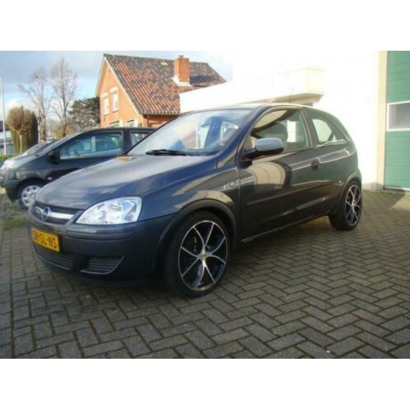 Opel Corsa 1.2-16V Essentia Airco