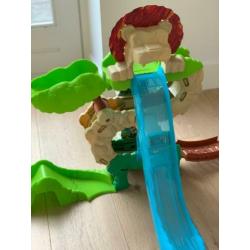 Blaze en de Monsterwielen jungle racebaan van Fisherprice