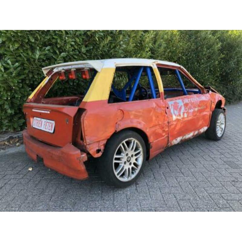 Citroën AX Crossauto casco rollend en remmend