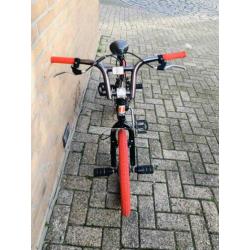 BMX Royal Buggati Tornado Freestyle 20” Zwart/Rood (Zgan)