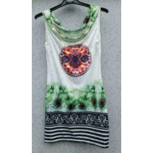 vlot gekleurd jurkje met ketting mt S