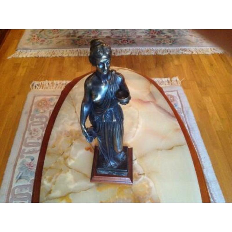 Bronzen beeld