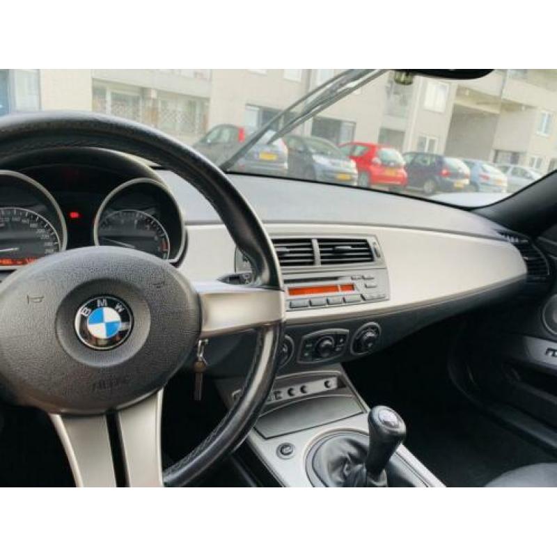 BMW Z4 2.5 I Roadster 2003 Zwart