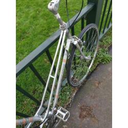 Damesfiets/ Herenfiets te koop!
