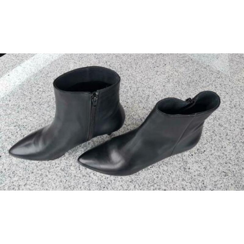 SHOECOLATE zwart, leren laarsjes maat 40 NIEUW !!!