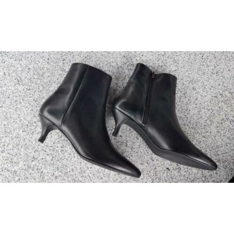 SHOECOLATE zwart, leren laarsjes maat 40 NIEUW !!!