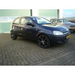 Opel Corsa 1.2-16V Essentia Airco